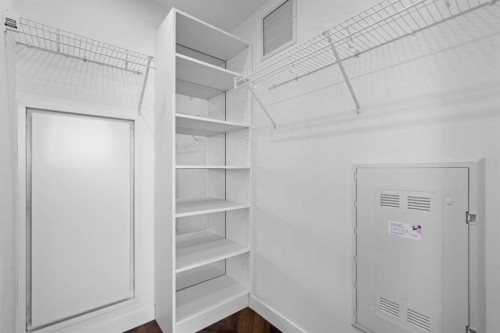 215-8445 Broadcast Avenue Sw, Calgary, AB - Indoor With Storage