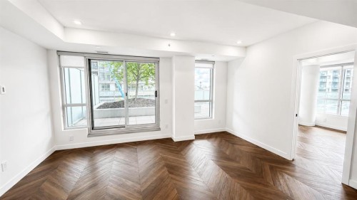 215-8445 Broadcast Avenue Sw, Calgary, AB - Indoor Photo Showing Other Room