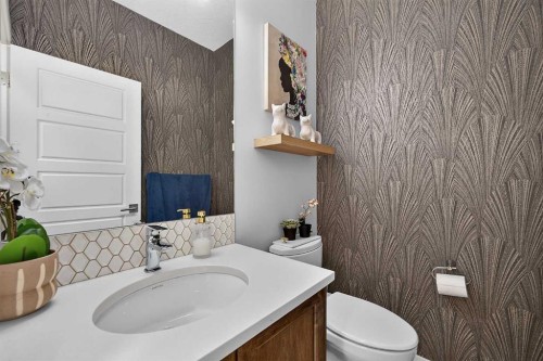 2177 Ravensdun Crescent Se, Airdrie, AB - Indoor Photo Showing Bathroom