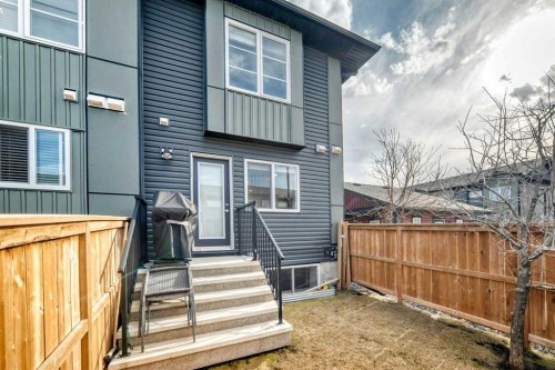 128-31 Red Embers Parade Ne, Calgary, AB - Outdoor
