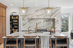 31 Crestridge Way SW Calgary, AB T3B 5Z3