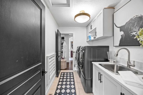 31 Crestridge Way Sw, Calgary, AB - Indoor