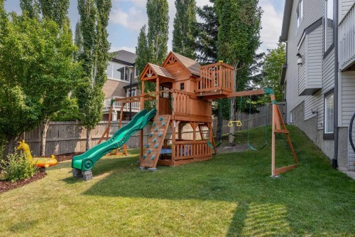 31 Crestridge Way Sw, Calgary, AB - Outdoor