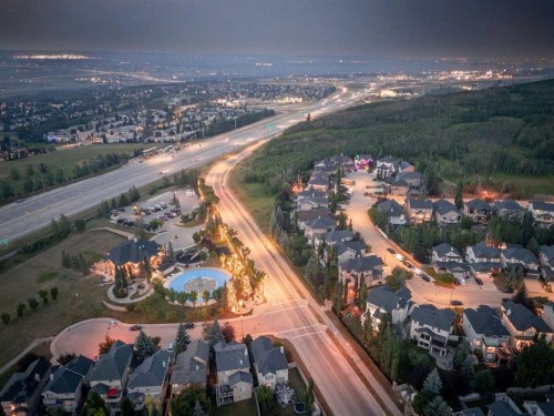 31 Crestridge Way Sw, Calgary, AB - Outdoor With View