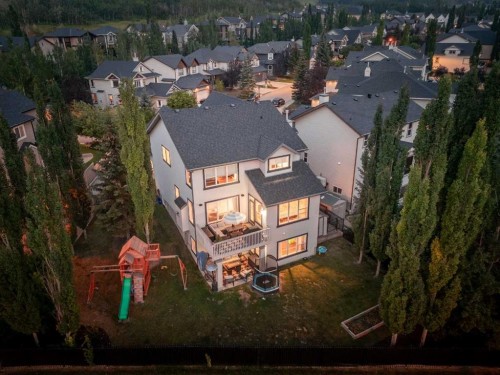 31 Crestridge Way Sw, Calgary, AB - Outdoor