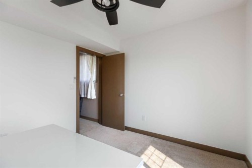 670 Muirfield Crescent, Lyalta, AB 