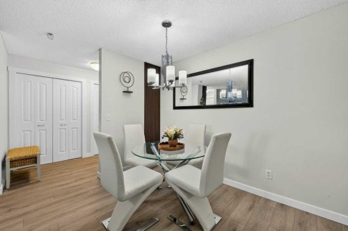 2207-12 Cimarron Common, Okotoks, AB - Indoor Photo Showing Dining Room