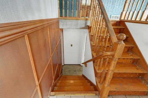 9743 Academy Drive Se, Calgary, AB - Indoor Photo Showing Other Room