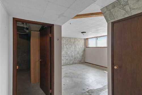9743 Academy Drive Se, Calgary, AB - Indoor Photo Showing Other Room