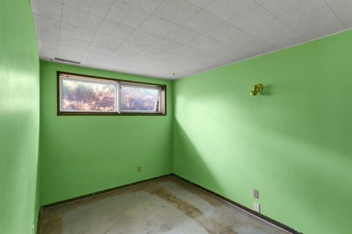 9743 Academy Drive Se, Calgary, AB - Indoor Photo Showing Other Room