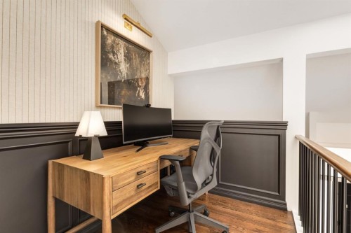 191 Canterville Drive Sw, Calgary, AB - Indoor Photo Showing Office