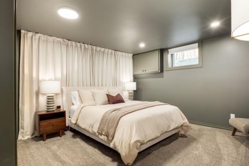 191 Canterville Drive Sw, Calgary, AB - Indoor Photo Showing Bedroom