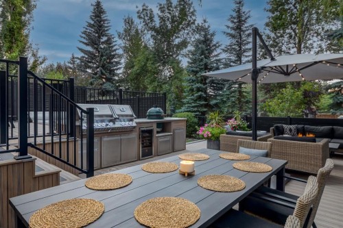 191 Canterville Drive Sw, Calgary, AB - Outdoor With Deck Patio Veranda
