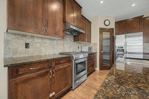 64 Copperpond Terrace Se, Calgary, AB - Indoor Photo Showing Kitchen