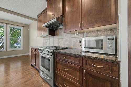 64 Copperpond Terrace Se, Calgary, AB - Indoor Photo Showing Kitchen
