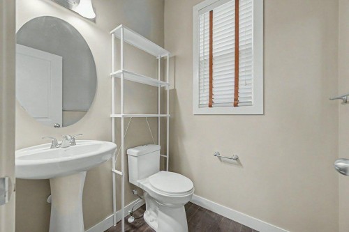 64 Copperpond Terrace Se, Calgary, AB - Indoor Photo Showing Bathroom