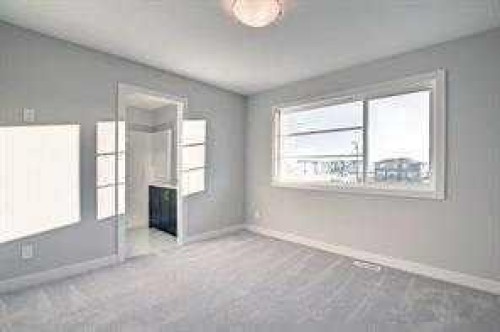 191 Lanark Gate Se, Airdrie, AB - Indoor Photo Showing Other Room