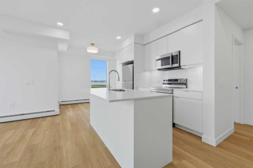 1301-8500 19 Avenue, Calgary, AB - Indoor Photo Showing Kitchen With Upgraded Kitchen