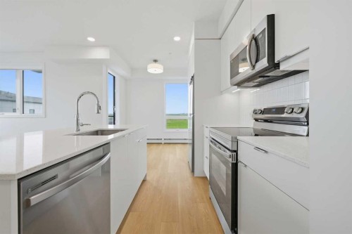1301-8500 19 Avenue, Calgary, AB - Indoor Photo Showing Kitchen With Upgraded Kitchen