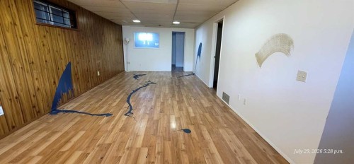 176 Penbrooke Close Se, Calgary, AB - Indoor Photo Showing Other Room
