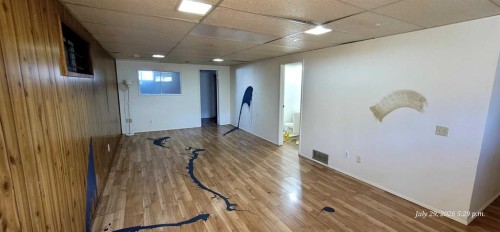 176 Penbrooke Close Se, Calgary, AB - Indoor Photo Showing Other Room