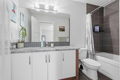1-2432 24A Street Sw, Calgary, AB - Indoor Photo Showing Laundry Room