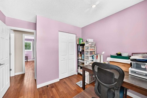 179 Deer Ridge Way Se, Calgary, AB - Indoor Photo Showing Office