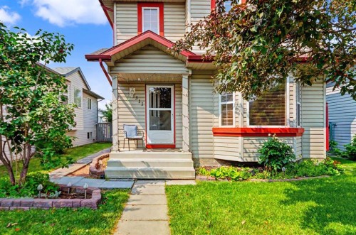 311 Erin Circle Se, Calgary, AB - Outdoor