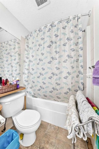 53 Tuscany Springs Heights Nw, Calgary, AB - Indoor Photo Showing Bathroom
