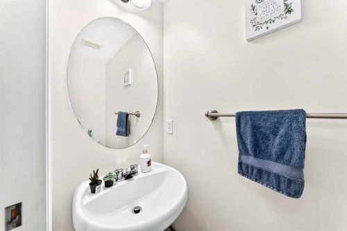 53 Tuscany Springs Heights Nw, Calgary, AB - Indoor Photo Showing Bathroom