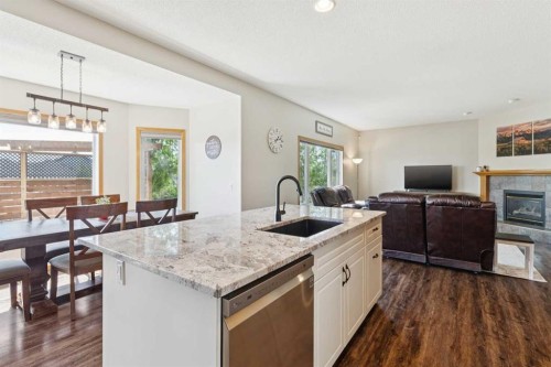 16 Henderson Bay Ne, Langdon, AB - Indoor Photo Showing Kitchen With Upgraded Kitchen
