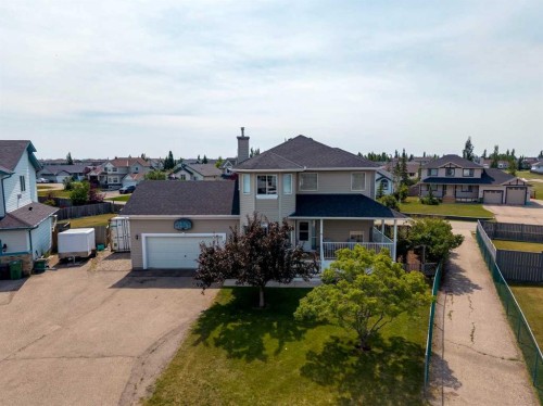 16 Henderson Bay Ne, Langdon, AB - Outdoor