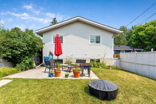 4325 70 Street Nw, Calgary, AB - Outdoor