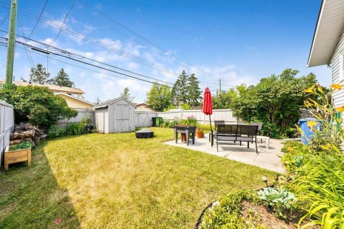 4325 70 Street Nw, Calgary, AB - Outdoor