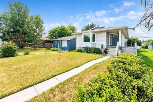 4325 70 Street Nw, Calgary, AB - Outdoor