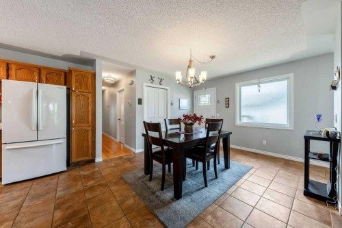 4325 70 Street Nw, Calgary, AB - Indoor Photo Showing Dining Room