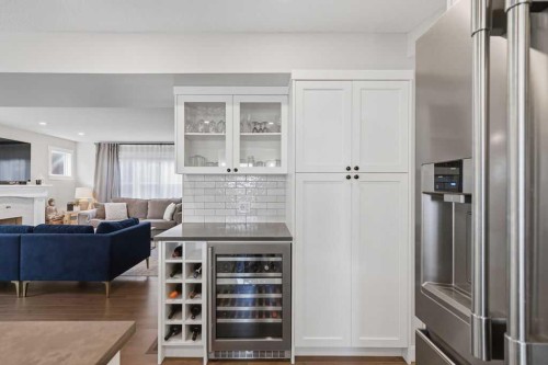 87 Couture Crescent Sw, Calgary, AB - Indoor Photo Showing Kitchen