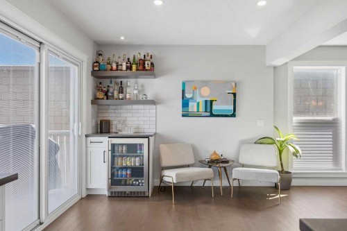 87 Couture Crescent Sw, Calgary, AB - Indoor