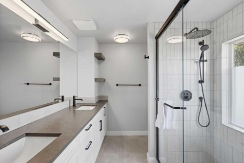 87 Couture Crescent Sw, Calgary, AB - Indoor Photo Showing Bathroom