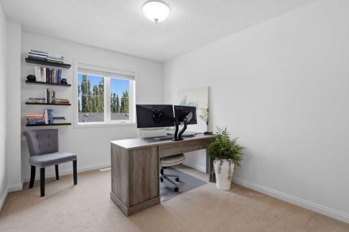 2630 Mclean Avenue Sw, Calgary, AB - Indoor Photo Showing Office