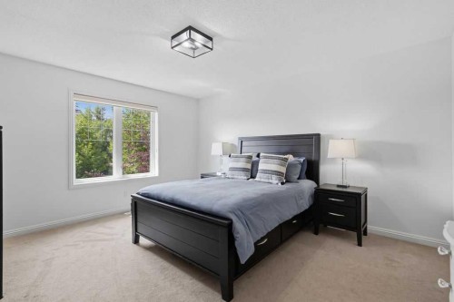 2630 Mclean Avenue Sw, Calgary, AB - Indoor Photo Showing Bedroom