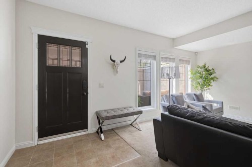 2630 Mclean Avenue Sw, Calgary, AB - Indoor