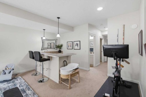 2630 Mclean Avenue Sw, Calgary, AB - Indoor