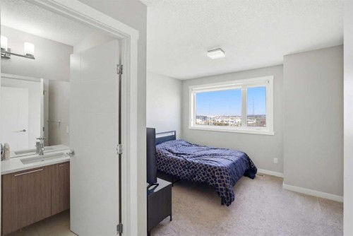 904-218 Sherwood Square Nw, Calgary, AB - Indoor Photo Showing Bedroom