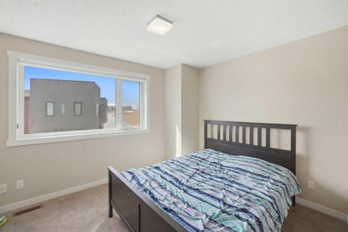 904-218 Sherwood Square Nw, Calgary, AB - Indoor Photo Showing Bedroom