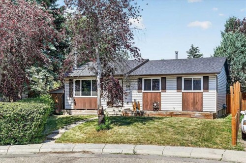 136 Templeview Place Ne, Calgary, AB - Outdoor