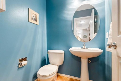 156 Tuscany Meadows Close Nw, Calgary, AB - Indoor Photo Showing Bathroom