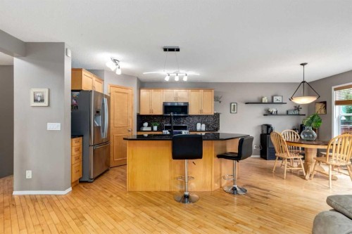 156 Tuscany Meadows Close Nw, Calgary, AB - Indoor Photo Showing Kitchen