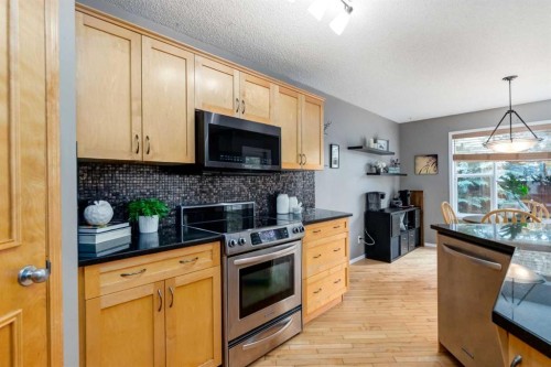 156 Tuscany Meadows Close Nw, Calgary, AB - Indoor Photo Showing Kitchen