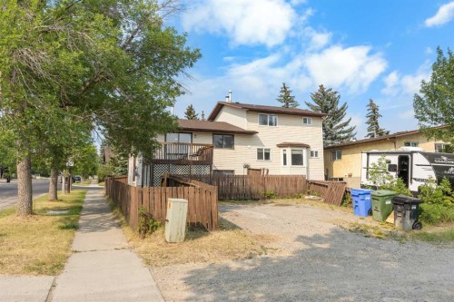 1 Edgewood Drive Nw, Calgary, AB - Outdoor